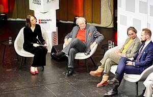 Moderatorin Kristin Rau im Gespräch mit Benjamin Würth (rechts).