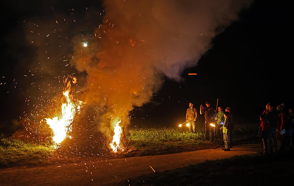 Seit 2004 gibt es das Osterfeuer. Seit 2004 gibt es das Osterfeuer.