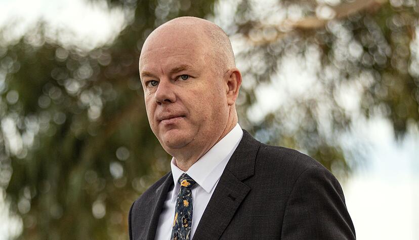 Mit Ex-Mann Simon Patterson hat die Verurteilte zwei Kinder. Mit Ex-Mann Simon Patterson hat die Verurteilte zwei Kinder.