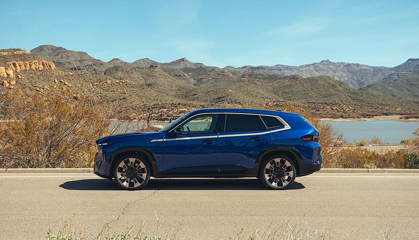 5,11 Meter Länge machen den BMW XM zu einem geräumigen SUV der Oberklasse.