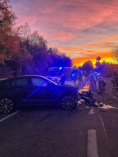 Für die Bergung der Autos hatte die Straße zwischen den Heilbronner Stadtteilen Biberach und Neckargartach gesperrt werden müssen. Auch Betriebsstoffe waren ausgelaufen.