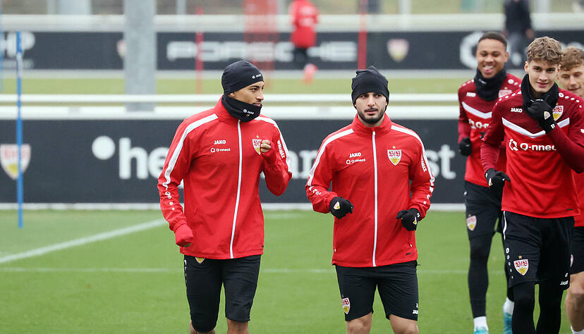 Deniz Undav und Jamie Leweling standen beim VfB Stuttgart auf dem Trainingsplatz. Das Spiel gegen den FC St. Pauli kommt für die Nationalspieler jedoch zu früh.