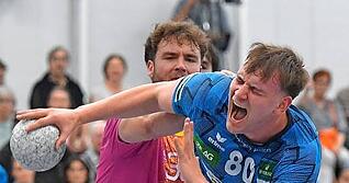 Die Niederlage war für Louis Dück (re.) und den TSB schmerzhaft.