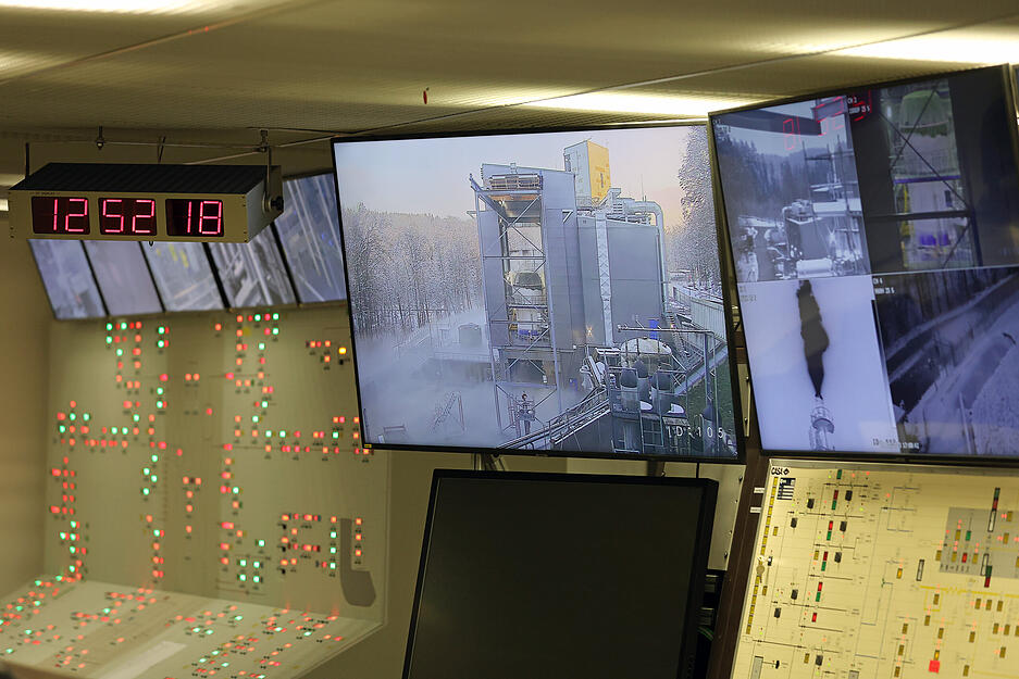 Ariane-6-Triebwerkstests in Lampoldshausen erfolgreich - Wann fliegt die neue Generation der europäischen Trägerrakete in den Weltraum? - Fotos vom Prüfstand 5.2. Im Kontrollraum Ariane-6-Triebwerkstests in Lampoldshausen erfolgreich - Wann fliegt die neue Generation der europäischen Trägerrakete in den Weltraum? - Fotos vom Prüfstand 5.2. Im Kontrollraum