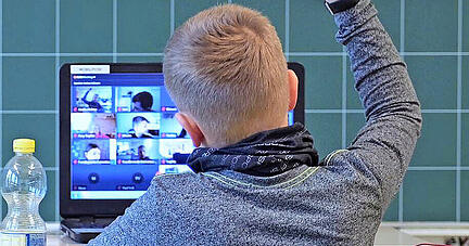 WLAN fürs Klassenzimmer: Wie gut die Schulen digital ausgestattet sind, weiß derzeit keiner so genau.
Foto:dpa