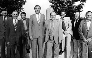 Mit 24 Jahren war Hermann Hohl (links) 1980 der jüngste unter den sieben neuen Räten, Vierter von links ist Bürgermeister Horst Finkbeiner.