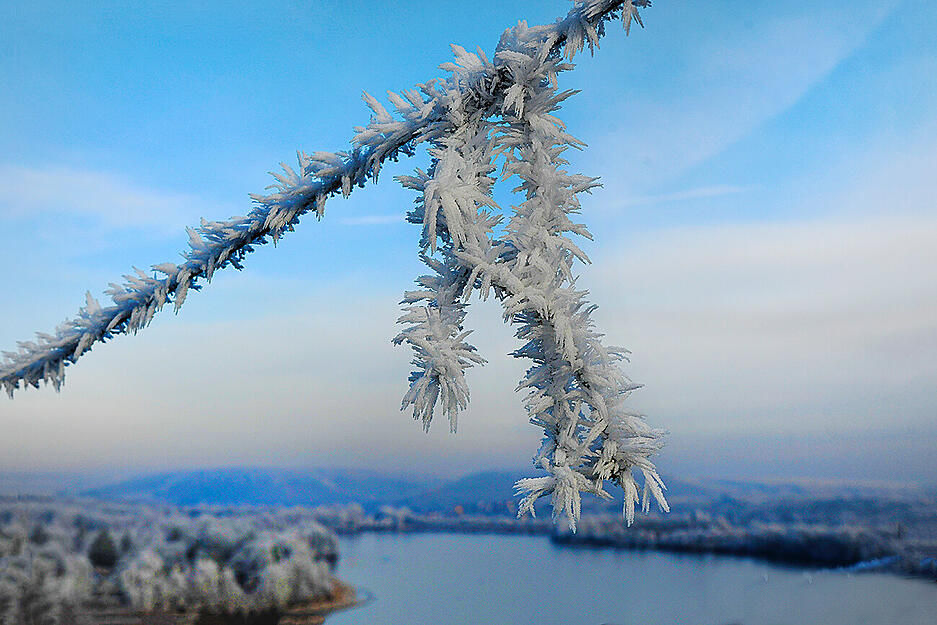 Am Breitenauer See bei Obersulm und Löwenstein herrscht momentan "Eiszeit". Am Breitenauer See bei Obersulm und Löwenstein herrscht momentan "Eiszeit".