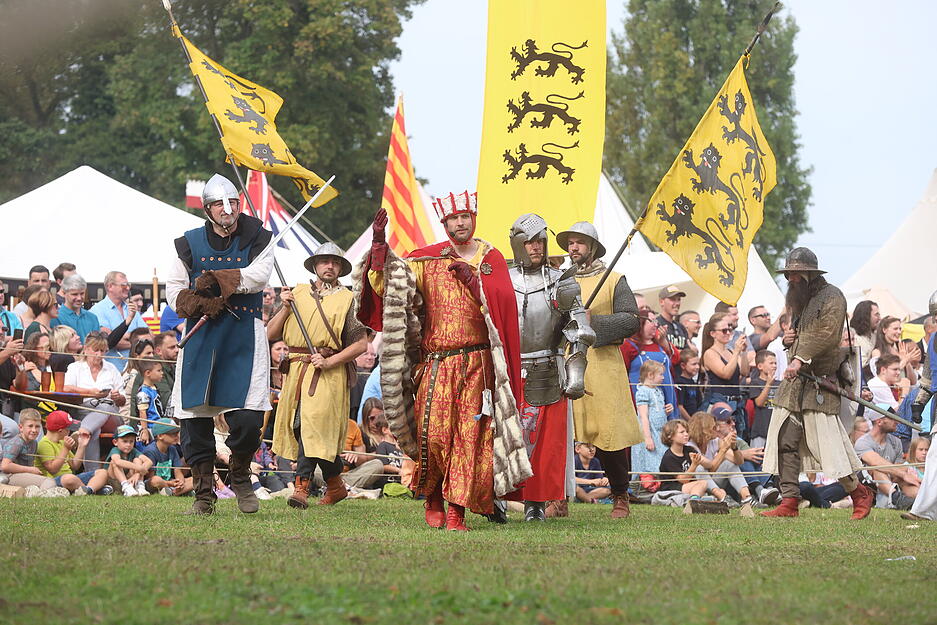 Mittelalterliches Burgfest auf Burg Stettenfels in Untergruppenbach: Die schönsten Bilder 2024 Mittelalterliches Burgfest auf Burg Stettenfels in Untergruppenbach: Die schönsten Bilder 2024