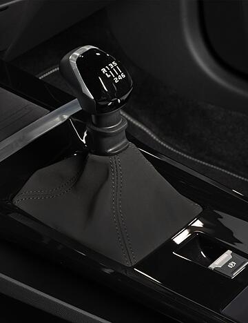 Selbst Hand anlegen: Noch bieten zahlreiche Hersteller viele ihrer Modelle auch mit manueller Handschaltung an - das k&ouml;nnte sich bald &auml;ndern.