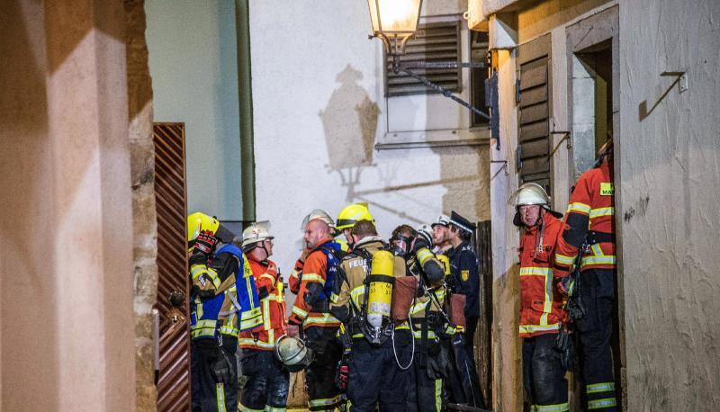 Feuerwehrleute nach ihrem Einsatz in Markgröningen. Foto: Sven Friebe Feuerwehrleute nach ihrem Einsatz in Markgröningen. Foto: Sven Friebe
