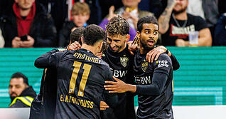 Der VfB Stuttgart gewinnt im DFB-Pokal beim FSV Mainz 05 und steht damit im Achtelfinale.