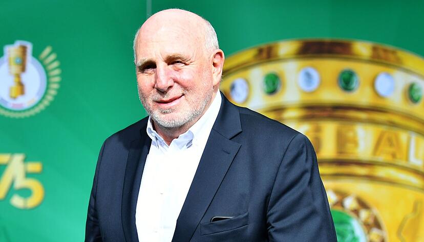 Ist von der rasanten Entwicklung seines Sohnes Sebastian Hoeneß selbst überrascht: Dieter Hoeneß.