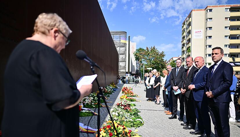 Die SED-Opferbeauftragte Evelyn Zupke erinnerte daran, dass Freiheit und Demokratie nicht selbstverständlich sind. Die SED-Opferbeauftragte Evelyn Zupke erinnerte daran, dass Freiheit und Demokratie nicht selbstverständlich sind.