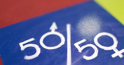 Die EU-Kommission will die Kluft bei der Bezahlung von Männern und Frauen mit einem Aktionsplan bis zum Ende ihrer Amtszeit 2019 schließen. Foto: Ralf Hirschberger