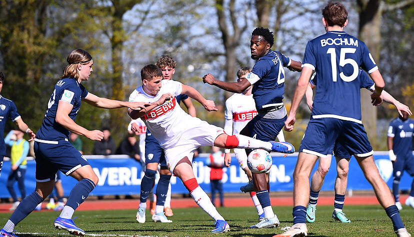 Enis Redzepi war im DFB-Pokal-Halbfinale f&uuml;r die U19 des VfB Stuttgart beim VfL Bochum erfolgreich.