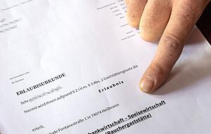 In der amtlichen Konzession steht, dass der Pub auch eine Speisewirtschaft ist. Foto: Mario Berger