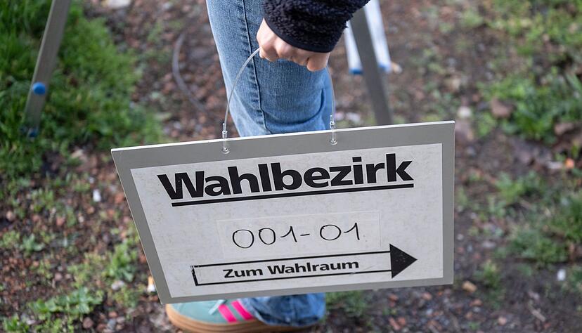 Wahlberechtigt sind nach Sch&auml;tzungen des Statistischen Landesamts rund 7,7 Millionen Baden-W&uuml;rttembergerinnen und Baden-W&uuml;rttemberger.