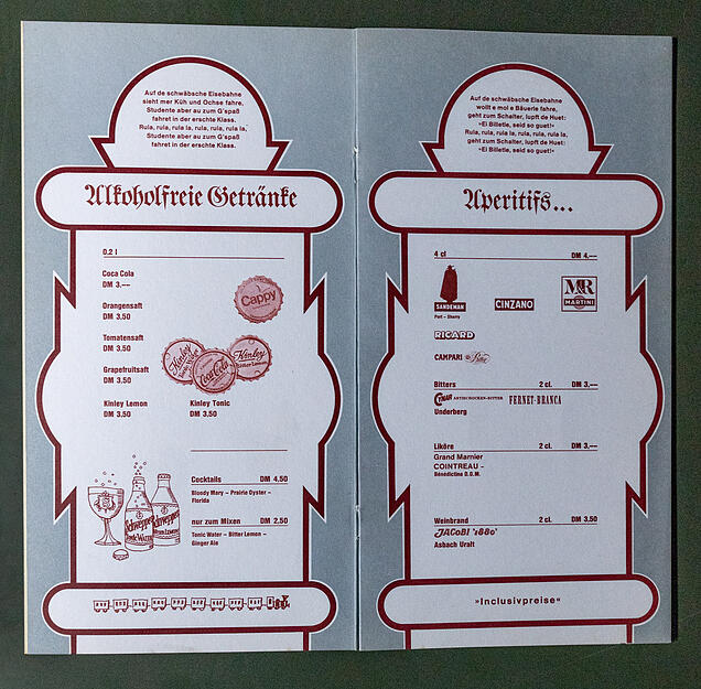 Die kleine Cola kostete drei Mark. Kleine Speisen wie Gulaschsuppe und Würstchen gab es übrigens auch.