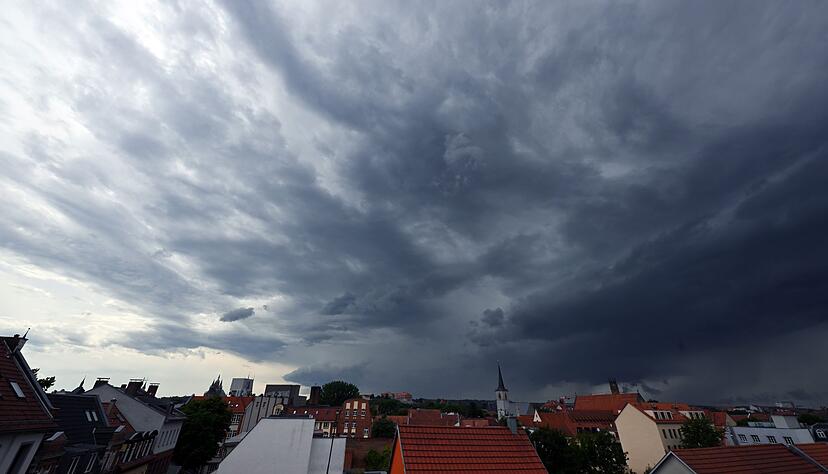 In den nächsten Tagen soll das Wetter in Baden-Württemberg turbulent werden. In den nächsten Tagen soll das Wetter in Baden-Württemberg turbulent werden.