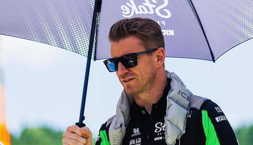 Die Formel-1-Piloten um Nico Hülkenberg suchen im schwülheißen Singapur nach Abkühlung.
