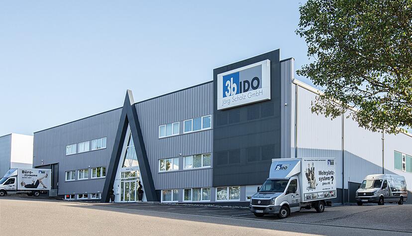 Das Familienunternehmen aus Lauffen hat rund 8000 verschiedene Produkte rund um die Einrichtung von B&uuml;ros im Portfolio.