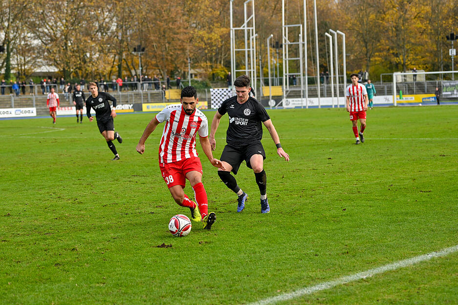 Hakan Aslantas und Adrian Nikolae Radu (VfR Heilbronn).