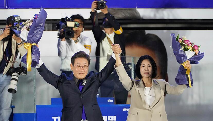 Lees Aufsteiger-Biografie spiegelt eindrücklich den Aufstieg Südkoreas wider. Lees Aufsteiger-Biografie spiegelt eindrücklich den Aufstieg Südkoreas wider.