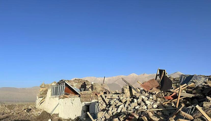 Die Rede ist von mehr als 1.000 eingest&uuml;rzten H&auml;usern.