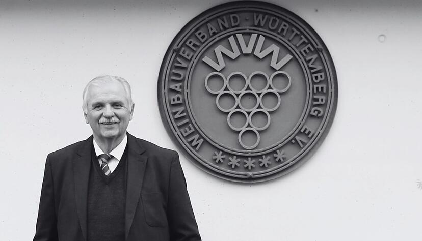 Der Württemberger Weinbaupräsident Hermann Hohl ist überraschend im Alter von 68 Jahren gestorben.