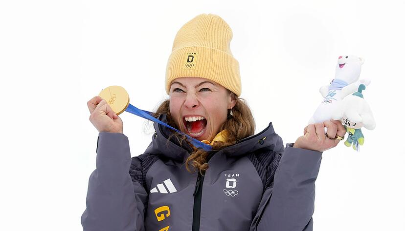 Freudenschrei: Daniela Maier mit der Goldmedaille
