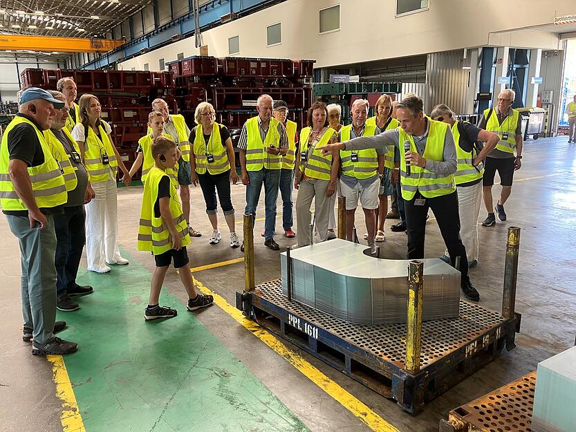 L&auml;pple aus Heilbronn fertigt "halbe Autos", so Vorstandssprecher Stephan Itter, f&uuml;r Porsche, Mercedes-Benz, BMW und mehr.