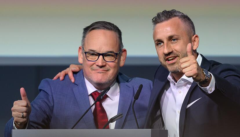 &laquo;Wir sind der Rammbock des Volkes, mit dem das Volk demokratisch in die Festungen des etablierten Machtkartells eindringt&raquo;, sagt AfD-Landeschef Martin Reichardt (links). Ulrich Siegmund soll nach dem Willen der AfD Ministerpr&auml;sident werden.