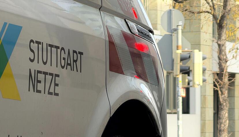 Nach Angaben des Netzbetreibers Stuttgart Netze war ein Spannungsabfall im Hochspannungsbereich Grund f&uuml;r den Ausfall.