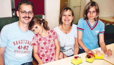 Urlaub fast vor der Haustür: Familie Holzwarth aus Wüstenrot schaltet beim Familienurlaub in Löwenstein bestens ab.Fotos; Anja Krezer Urlaub fast vor der Haustür: Familie Holzwarth aus Wüstenrot schaltet beim Familienurlaub in Löwenstein bestens ab.Fotos; Anja Krezer