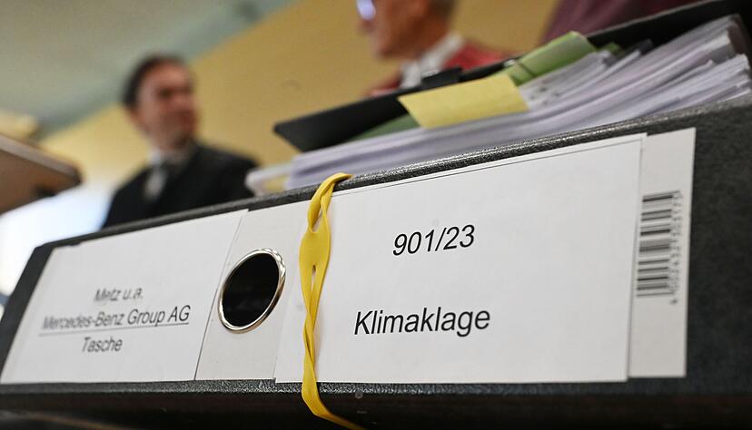 Können Unternehmen auch abseits staatlicher Vorschriften in die Pflicht genommen werden? Können Unternehmen auch abseits staatlicher Vorschriften in die Pflicht genommen werden?