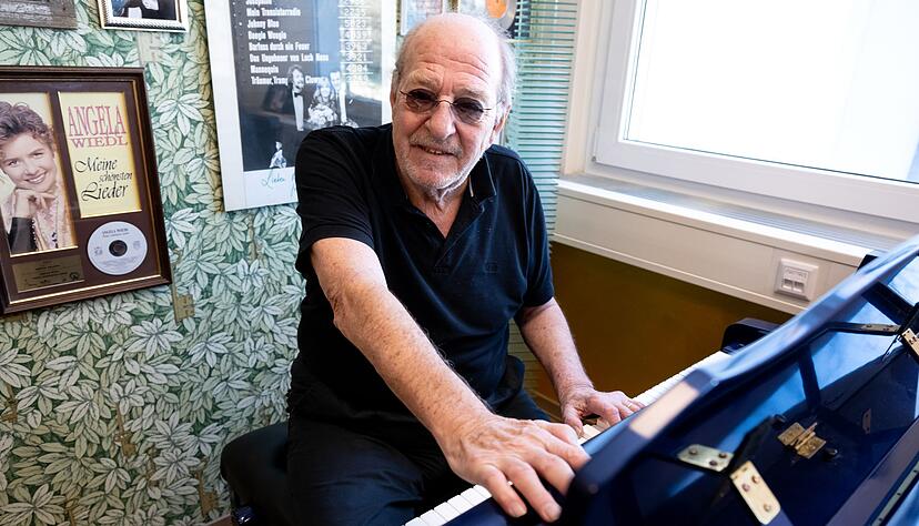 Mehr als 2.000 Lieder hat Ralph Siegel geschrieben. (Archivbild) Mehr als 2.000 Lieder hat Ralph Siegel geschrieben. (Archivbild)