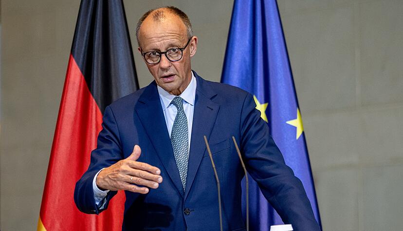 Bundeskanzler Merz will sich noch nicht zu Israel-Sanktionen positionieren. Bundeskanzler Merz will sich noch nicht zu Israel-Sanktionen positionieren.