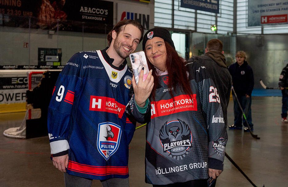 Die Heilbronner Falken wurden Meister der Oberliga Süd, schieden dann aber im Playoff-Halbfinale gegen die Hannover Scorpions aus. Nun fand die Saisonabschlussfeier statt.