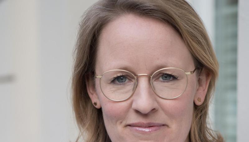 Donata Hopfen wird bei der DFL Nachfolgerin von Christian Seifert. Donata Hopfen wird bei der DFL Nachfolgerin von Christian Seifert.