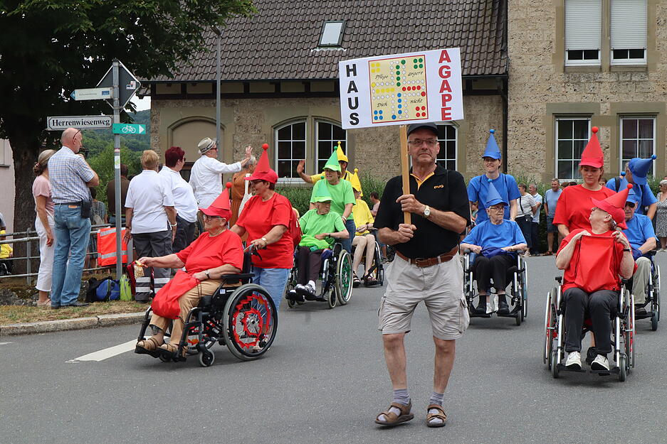 Das traditionsreiche Kinderfest in Buchenbach stärkt das Gemeinschaftsgefühl im Ort seit 1883. Das traditionsreiche Kinderfest in Buchenbach stärkt das Gemeinschaftsgefühl im Ort seit 1883.