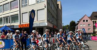 Die Radprofis, die bei der Deutschland-Tour auf die Strecke gehen, werden auf dem Heilbronner Kiliansplatz vorgestellt. Die Radprofis, die bei der Deutschland-Tour auf die Strecke gehen, werden auf dem Heilbronner Kiliansplatz vorgestellt.