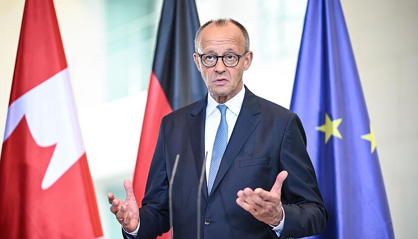 Der Kanzler sieht das Veto seines Au&szlig;enministers gegen das Wehrdienstgesetz als &laquo;ein ganz &uuml;bliches, normales Regierungshandeln&raquo;.