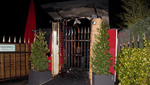 Brand im Green Door | 04.04.