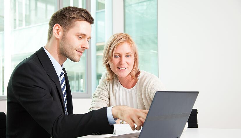 Interessieren sich Arbeitssuchende f&uuml;r eine Weiterbildung via Bildungsgutschein, erfolgt zun&auml;chst ein Beratungsgespr&auml;ch.