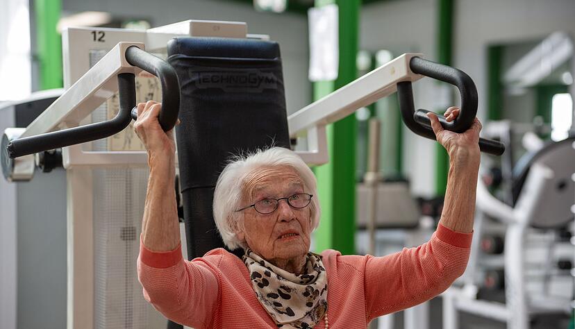Zudem besucht sie noch einen Gymnastikkurs und geht Schwimmen. (Archivbild)