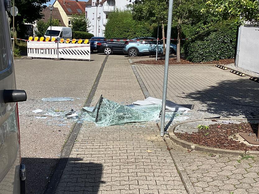 Geldautomaten-Sprengung in Schwaigern. Geldautomaten-Sprengung in Schwaigern.