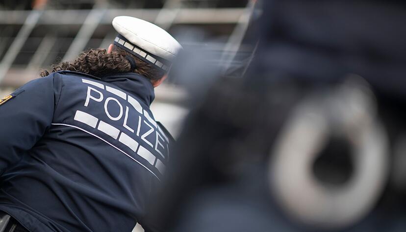 Die Polizei sieht in Ludwigsburg nach den Sch&uuml;ssen auf das Geb&auml;ude einer Sicherheitsfirma keine erh&ouml;hte Gefahr f&uuml;r die B&uuml;rger. (Symbolbild)