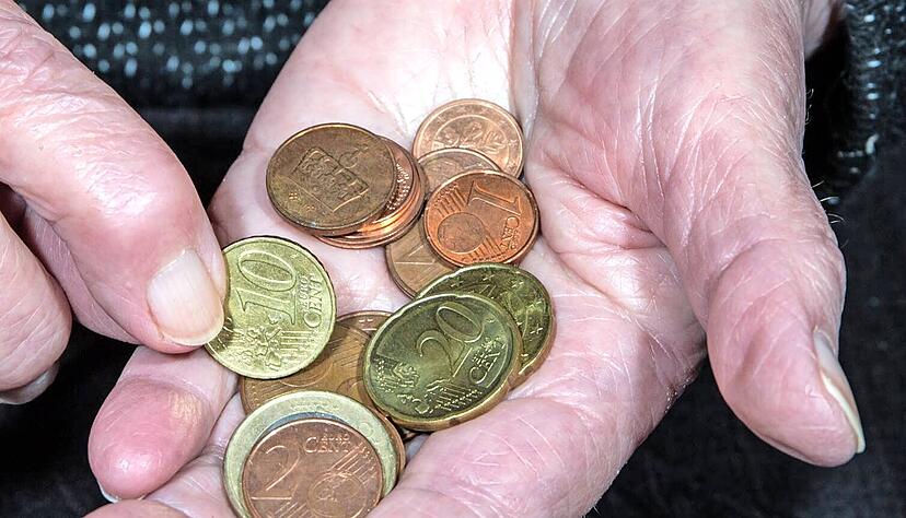 Rechnen, damit"s reicht: Alltag für viele.
Foto: Fuhrmann/stock.adobe.com