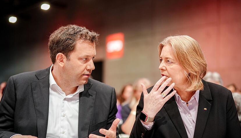 Die SPD pocht in der Koalition auf dem Erhalt sozialer Standards - hier die Parteichefs Bärbel Bas und Lars Klingbeil (Foto: Archiv).