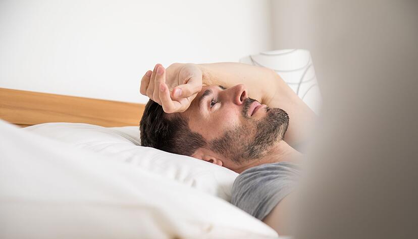 Wochenlang antriebslos, ersch&ouml;pft und freudlos? Geht es einem so, sollte man eher an eine Depression als an Fr&uuml;hjahrsm&uuml;digkeit denken.